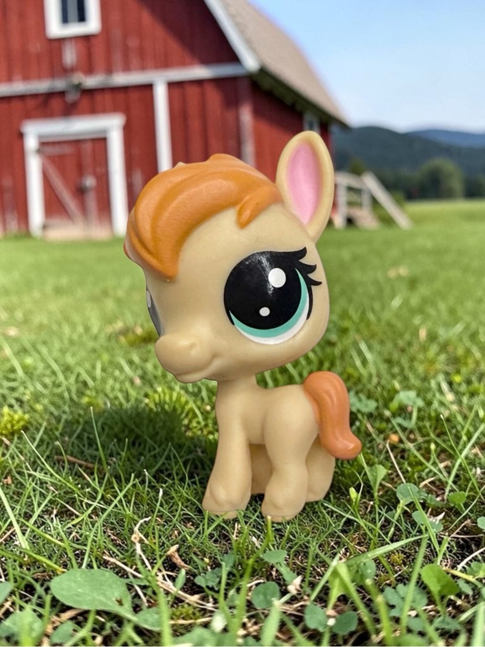 littlest pet shop # 3-95 moira colton clydesdale horse pong with blue eyes